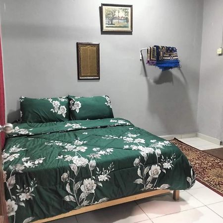 Teratak Port Dickson Homestay Exterior photo