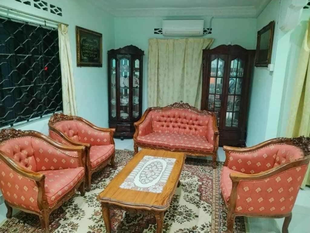 Teratak Port Dickson Homestay Exterior photo